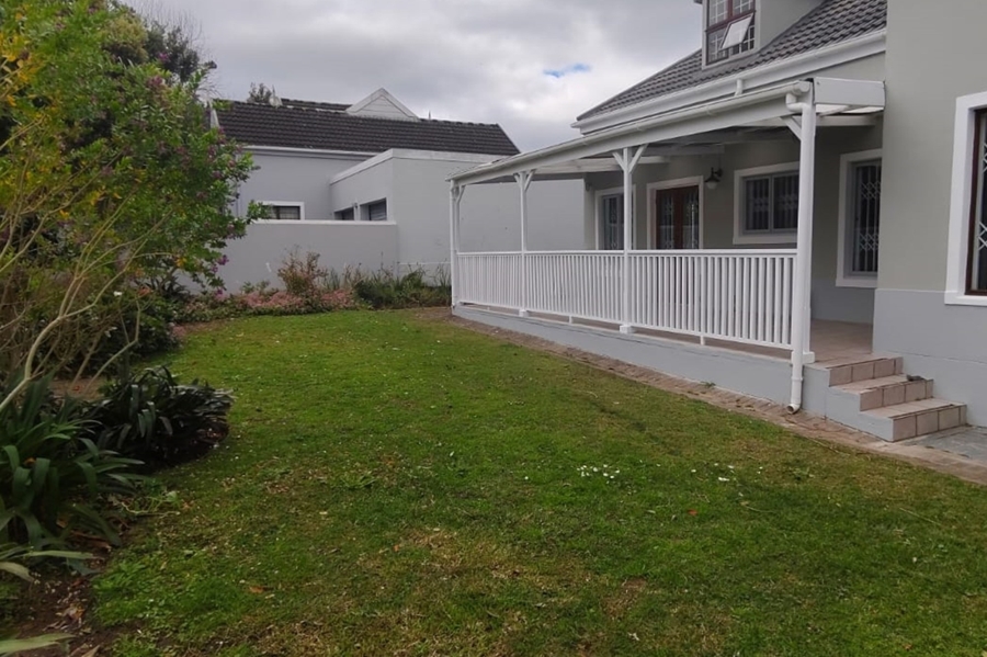 To Let 4 Bedroom Property for Rent in Heather Park Western Cape